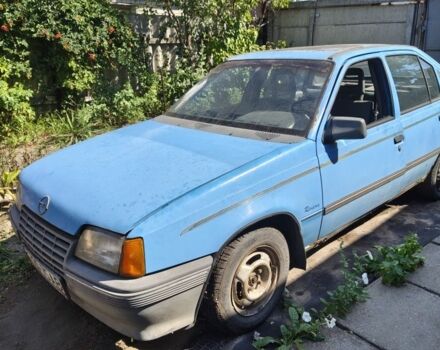 Синій Опель Кадет, об'ємом двигуна 0 л та пробігом 150 тис. км за 350 $, фото 1 на Automoto.ua