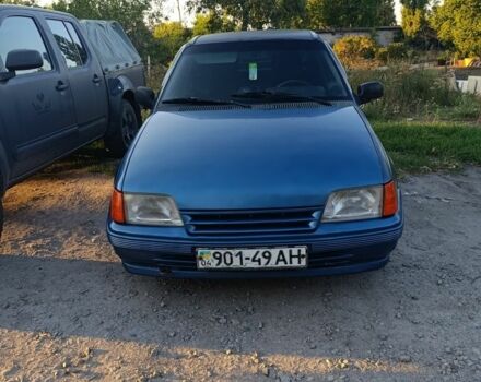 Синий Опель Кадет, объемом двигателя 0 л и пробегом 300 тыс. км за 561 $, фото 1 на Automoto.ua