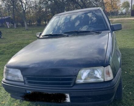 Синий Опель Кадет, объемом двигателя 1.4 л и пробегом 300 тыс. км за 800 $, фото 1 на Automoto.ua