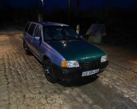 Синий Опель Кадет, объемом двигателя 1.3 л и пробегом 803 тыс. км за 800 $, фото 1 на Automoto.ua