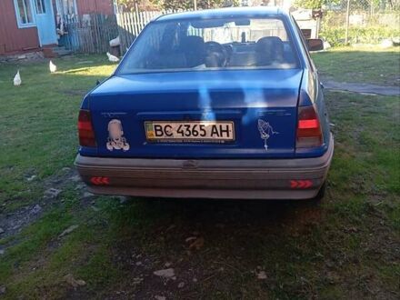 Синій Опель Кадет, об'ємом двигуна 1.3 л та пробігом 1 тис. км за 300 $, фото 1 на Automoto.ua