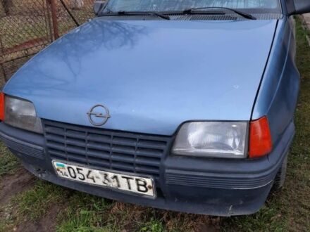 Синий Опель Кадет, объемом двигателя 0 л и пробегом 65 тыс. км за 850 $, фото 1 на Automoto.ua