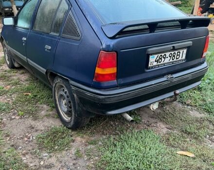 Синий Опель Кадет, объемом двигателя 1.3 л и пробегом 300 тыс. км за 700 $, фото 1 на Automoto.ua