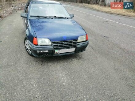 Синий Опель Кадет, объемом двигателя 1.6 л и пробегом 300 тыс. км за 1000 $, фото 1 на Automoto.ua