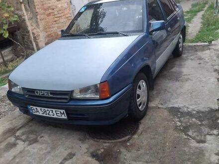 Синий Опель Кадет, объемом двигателя 1.6 л и пробегом 300 тыс. км за 1400 $, фото 1 на Automoto.ua