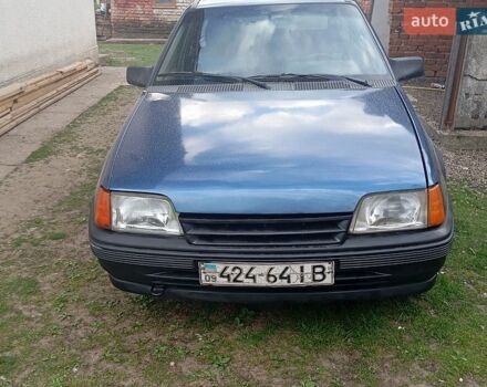 Синий Опель Кадет, объемом двигателя 1.3 л и пробегом 35 тыс. км за 700 $, фото 1 на Automoto.ua