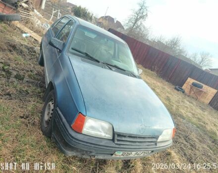 Синий Опель Кадет, объемом двигателя 1.6 л и пробегом 444 тыс. км за 500 $, фото 1 на Automoto.ua