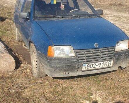 Синий Опель Кадет, объемом двигателя 1.3 л и пробегом 111 тыс. км за 677 $, фото 1 на Automoto.ua