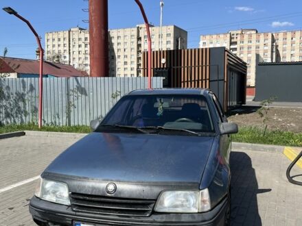 Опель Кадет 1990 у Вінниці на Automoto.ua Синій Опель Кадет, об'ємом двигуна 1.4 л та пробігом 185 тис. км за 750 $, фото 1 на Automoto.ua