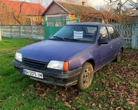 Синий Опель Кадет, объемом двигателя 1.4 л и пробегом 205 тыс. км за 750 $, фото 1 на Automoto.ua