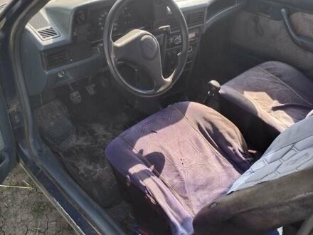 Синий Опель Кадет, объемом двигателя 1.7 л и пробегом 71 тыс. км за 722 $, фото 1 на Automoto.ua