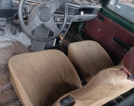 Зеленый Опель Кадет, объемом двигателя 1.3 л и пробегом 234 тыс. км за 238 $, фото 3 на Automoto.ua