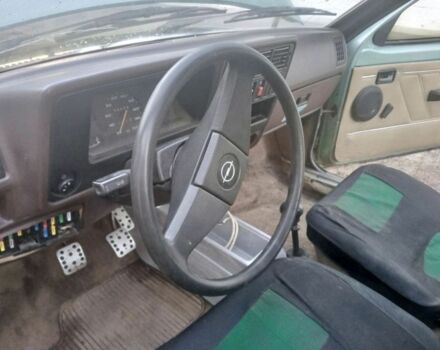 Зеленый Опель Кадет, объемом двигателя 0 л и пробегом 200 тыс. км за 526 $, фото 1 на Automoto.ua