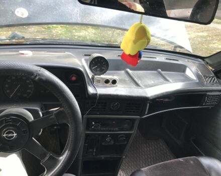 Зеленый Опель Кадет, объемом двигателя 1.3 л и пробегом 3 тыс. км за 400 $, фото 5 на Automoto.ua