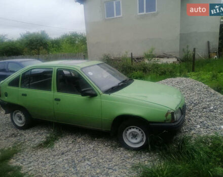 Зеленый Опель Кадет, объемом двигателя 1.3 л и пробегом 400 тыс. км за 350 $, фото 3 на Automoto.ua