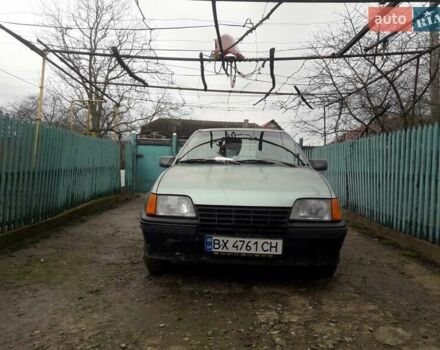 Зелений Опель Кадет, об'ємом двигуна 1.3 л та пробігом 145 тис. км за 1100 $, фото 5 на Automoto.ua