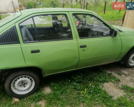Зеленый Опель Кадет, объемом двигателя 1.3 л и пробегом 400 тыс. км за 350 $, фото 2 на Automoto.ua