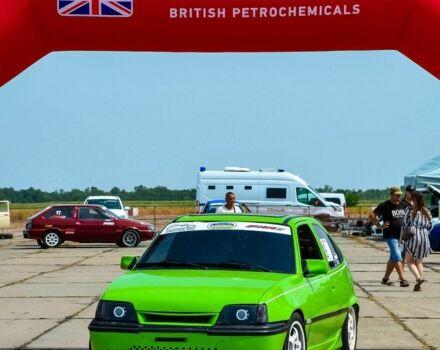 Зеленый Опель Кадет, объемом двигателя 2 л и пробегом 123 тыс. км за 2500 $, фото 1 на Automoto.ua