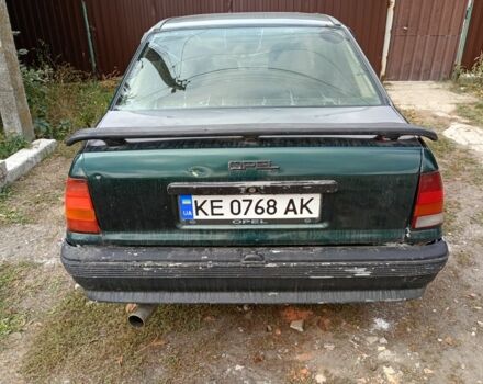 Зелений Опель Кадет, об'ємом двигуна 1.3 л та пробігом 200 тис. км за 835 $, фото 2 на Automoto.ua