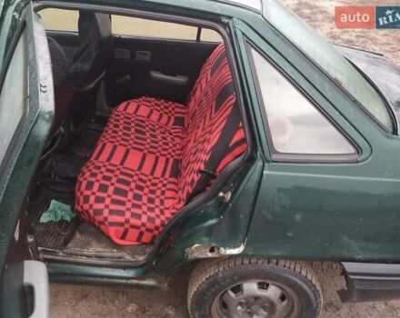 Зеленый Опель Кадет, объемом двигателя 1.6 л и пробегом 350 тыс. км за 600 $, фото 5 на Automoto.ua