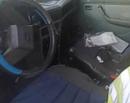 Зелений Опель Кадет, об'ємом двигуна 1.3 л та пробігом 33 тис. км за 310 $, фото 5 на Automoto.ua