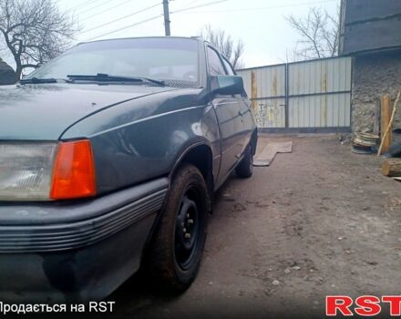 Зеленый Опель Кадет, объемом двигателя 1.3 л и пробегом 300 тыс. км за 1150 $, фото 5 на Automoto.ua