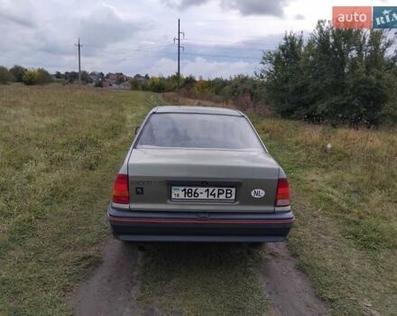 Зеленый Опель Кадет, объемом двигателя 1.3 л и пробегом 175 тыс. км за 1699 $, фото 3 на Automoto.ua