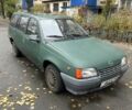 Зеленый Опель Кадет, объемом двигателя 1.6 л и пробегом 200 тыс. км за 1500 $, фото 1 на Automoto.ua