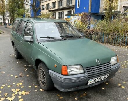 Зеленый Опель Кадет, объемом двигателя 1.6 л и пробегом 200 тыс. км за 1500 $, фото 6 на Automoto.ua