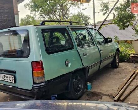 Зеленый Опель Кадет, объемом двигателя 1.4 л и пробегом 300 тыс. км за 800 $, фото 1 на Automoto.ua