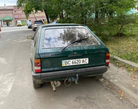 Зелений Опель Кадет, об'ємом двигуна 1.6 л та пробігом 300 тис. км за 600 $, фото 1 на Automoto.ua