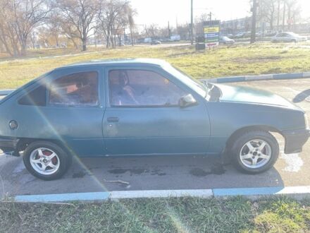 Зеленый Опель Кадет, объемом двигателя 1.3 л и пробегом 460 тыс. км за 505 $, фото 1 на Automoto.ua