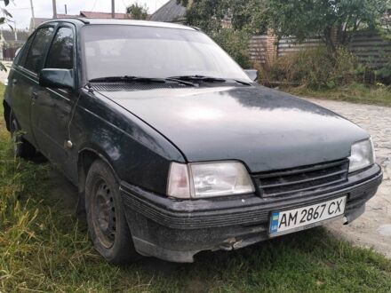 Опель Кадет 1985 у Коростышеве на Automoto.ua Зелений Опель Кадет, об'ємом двигуна 1.6 л та пробігом 95 тис. км за 750 $, фото 1 на Automoto.ua