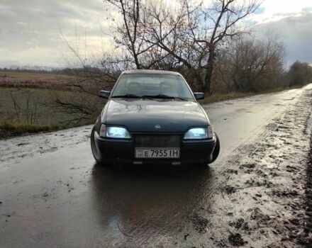 Зелений Опель Кадет, об'ємом двигуна 2 л та пробігом 3 тис. км за 1300 $, фото 1 на Automoto.ua