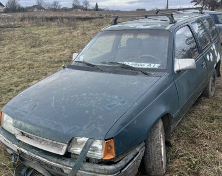Зелений Опель Кадет, об'ємом двигуна 1.6 л та пробігом 200 тис. км за 300 $, фото 1 на Automoto.ua