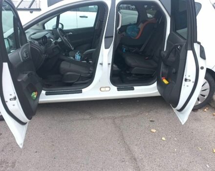 Белый Опель Мерива, объемом двигателя 1.2 л и пробегом 248 тыс. км за 5200 $, фото 2 на Automoto.ua