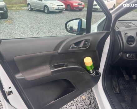 Білий Опель Меріва, об'ємом двигуна 1.7 л та пробігом 210 тис. км за 5590 $, фото 19 на Automoto.ua