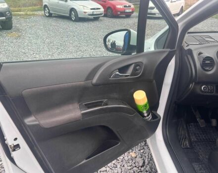 Белый Опель Мерива, объемом двигателя 1.7 л и пробегом 210 тыс. км за 5590 $, фото 19 на Automoto.ua