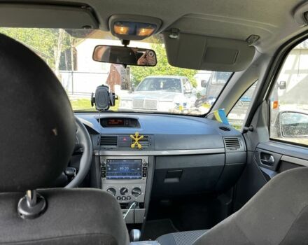 Белый Опель Мерива, объемом двигателя 1.6 л и пробегом 268 тыс. км за 3800 $, фото 6 на Automoto.ua