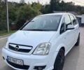 Белый Опель Мерива, объемом двигателя 1.7 л и пробегом 243 тыс. км за 3300 $, фото 3 на Automoto.ua