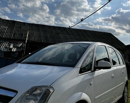 Белый Опель Мерива, объемом двигателя 1.6 л и пробегом 268 тыс. км за 3800 $, фото 7 на Automoto.ua