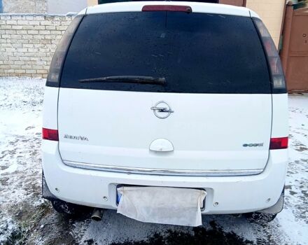 Белый Опель Мерива, объемом двигателя 1.4 л и пробегом 196 тыс. км за 4500 $, фото 4 на Automoto.ua