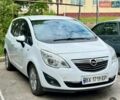 Белый Опель Мерива, объемом двигателя 1.3 л и пробегом 250 тыс. км за 5890 $, фото 1 на Automoto.ua