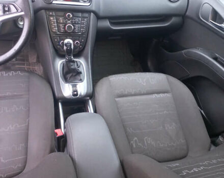 Белый Опель Мерива, объемом двигателя 1.2 л и пробегом 248 тыс. км за 5899 $, фото 1 на Automoto.ua