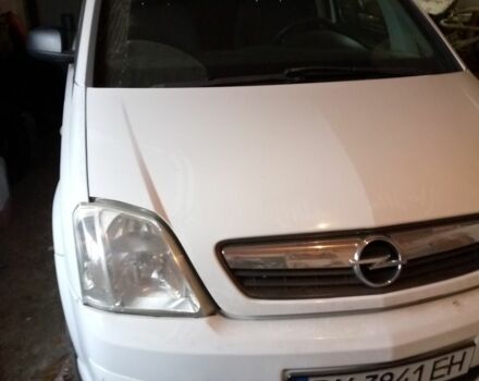 Белый Опель Мерива, объемом двигателя 1.4 л и пробегом 236 тыс. км за 5300 $, фото 4 на Automoto.ua