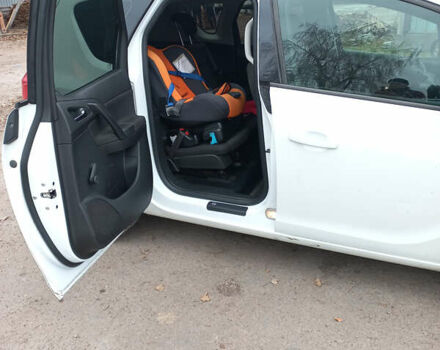 Белый Опель Мерива, объемом двигателя 1.2 л и пробегом 248 тыс. км за 5899 $, фото 18 на Automoto.ua