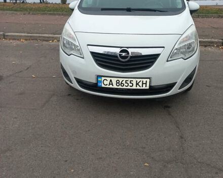 Белый Опель Мерива, объемом двигателя 1.2 л и пробегом 248 тыс. км за 5899 $, фото 6 на Automoto.ua