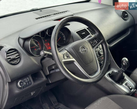 Білий Опель Меріва, об'ємом двигуна 1.25 л та пробігом 253 тис. км за 5499 $, фото 12 на Automoto.ua