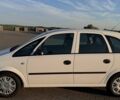 Белый Опель Мерива, объемом двигателя 1.3 л и пробегом 186 тыс. км за 4500 $, фото 2 на Automoto.ua