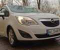 Белый Опель Мерива, объемом двигателя 1.69 л и пробегом 340 тыс. км за 6000 $, фото 2 на Automoto.ua